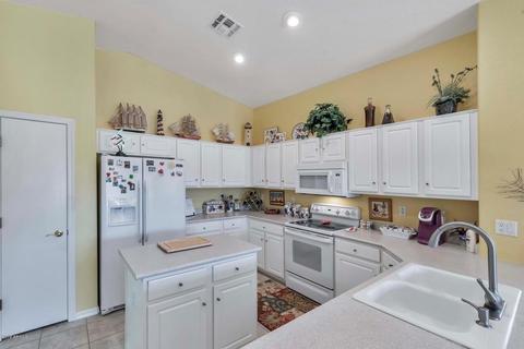 4717 E Peartree Ln, Gilbert, AZ 85298 photo 11