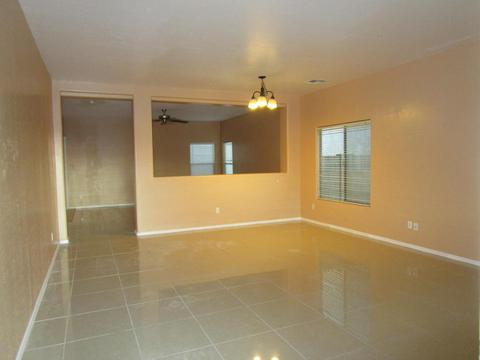 2015 N 94th Ln, Phoenix, AZ 85037 photo 4