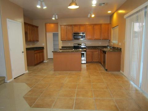2015 N 94th Ln, Phoenix, AZ 85037 photo 8