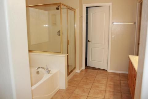 2574 S Buckaroo Trl, Gilbert, AZ 85297 photo 10