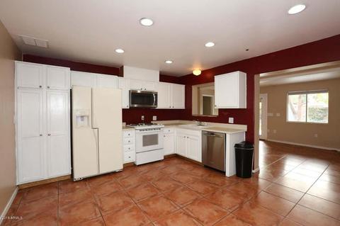 305 E Orchid Ln, Phoenix, AZ 85020 photo 5