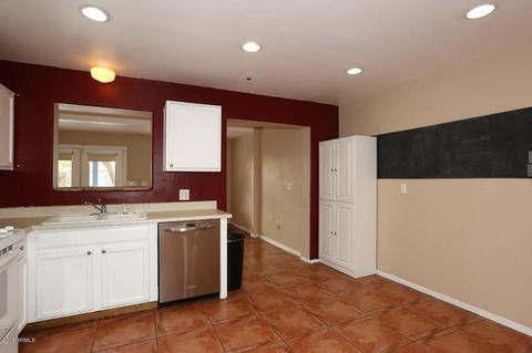 305 E Orchid Ln, Phoenix, AZ 85020 photo 7