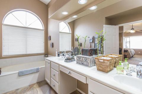 3818 E Mountain Vista Dr, Phoenix, AZ 85048 photo 13