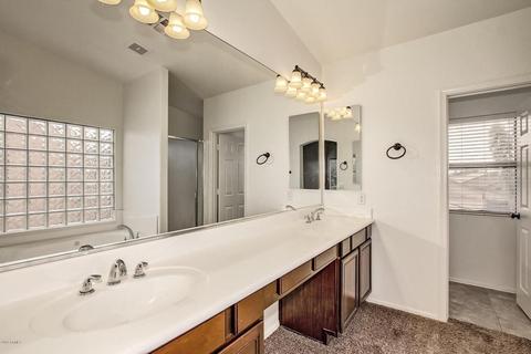 992 E San Tan Dr, Gilbert, AZ 85296 photo 31