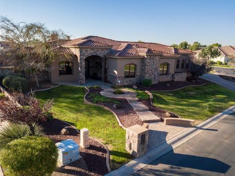 2921 E Waterman Way, Gilbert, AZ 85297 photo 2