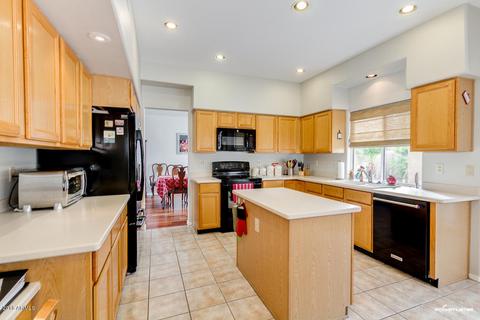 2101 E Taxidea Way, Phoenix, AZ 85048 photo 6