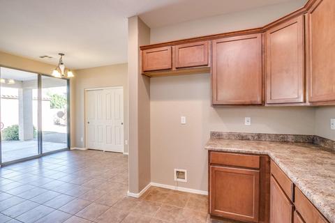 1665 S Constellation Way, Gilbert, AZ 85295 photo 6