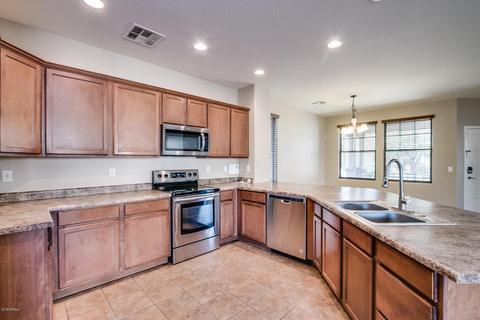 1665 S Constellation Way, Gilbert, AZ 85295 photo 5