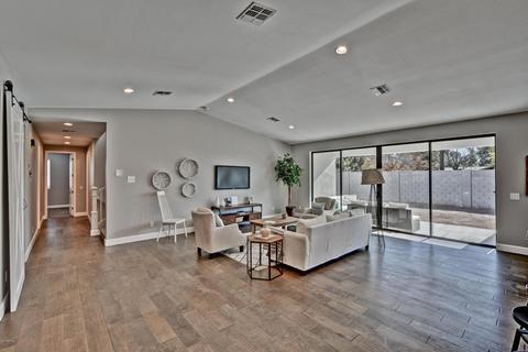225 E Ashwood Pl, Phoenix, AZ 85012 photo 17