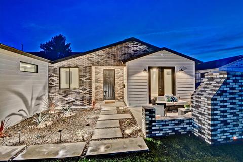 225 E Ashwood Pl, Phoenix, AZ 85012 photo 3