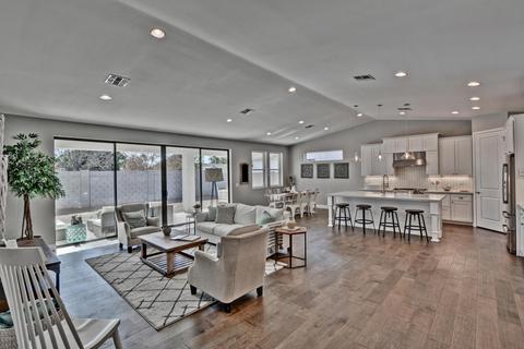 225 E Ashwood Pl, Phoenix, AZ 85012 photo 5