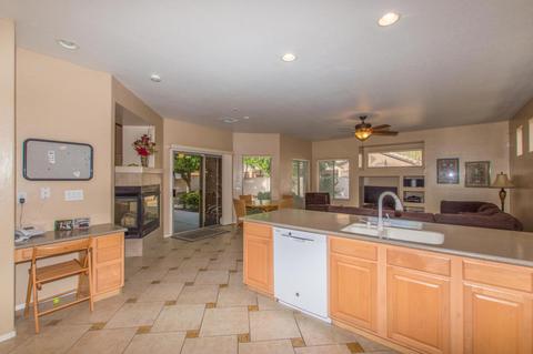 978 S Oak St, Gilbert, AZ 85233 photo 8