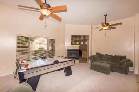 978 S Oak St, Gilbert, AZ 85233 photo 5