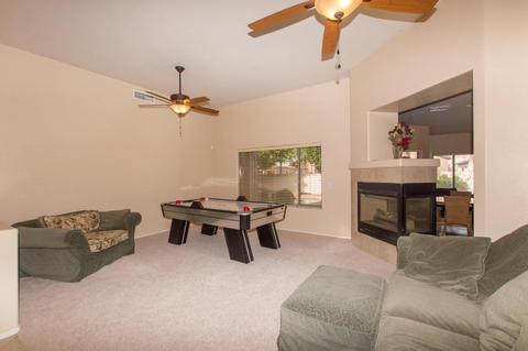 978 S Oak St, Gilbert, AZ 85233 photo 3