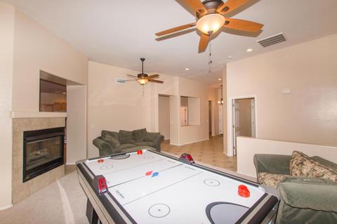 978 S Oak St, Gilbert, AZ 85233 photo 4