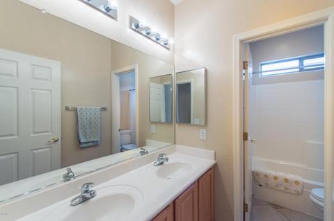 978 S Oak St, Gilbert, AZ 85233 photo 22