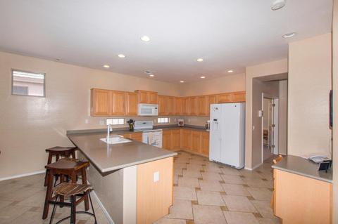 978 S Oak St, Gilbert, AZ 85233 photo 6