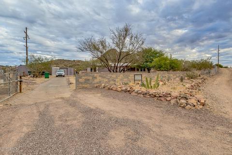 47301 N Meander Rd, New River, AZ 85087