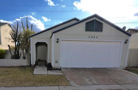7044 S 41st St, Phoenix, AZ 85042 photo 1