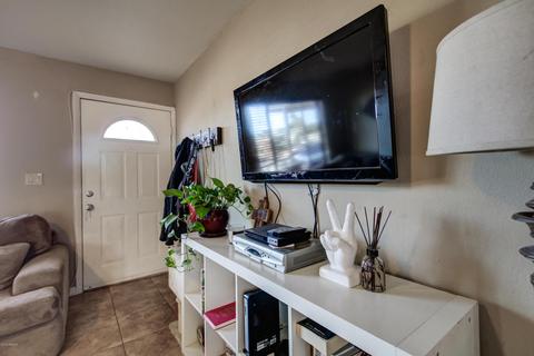 425 E Julie Dr, Tempe, AZ 85283 photo 11