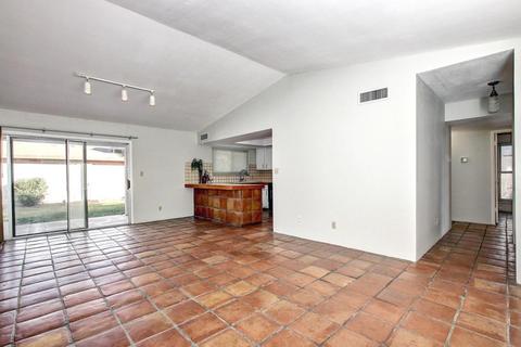 3842 E Dahlia Dr, Phoenix, AZ 85032 photo 5