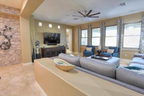 922 E Lodgepole Dr, Gilbert, AZ 85298 photo 2