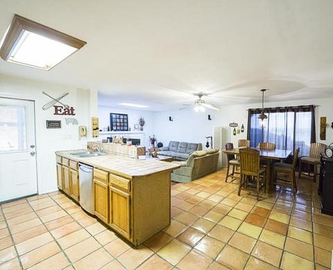 2022 E Duke Dr, Tempe, AZ 85283 photo 4