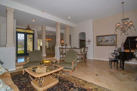 1608 E Hearn Rd, Phoenix, AZ 85022 photo 5