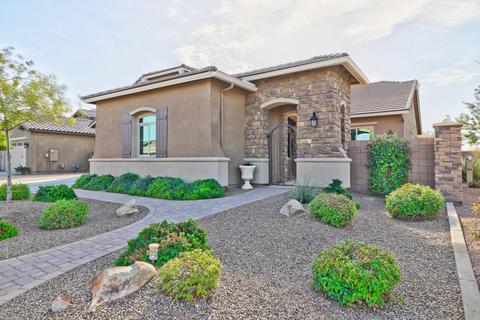 2437 E Orleans Dr, Gilbert, AZ 85298 photo 1