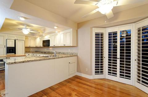 4450 E Camelback Rd #10, Phoenix, AZ 85018 photo 12