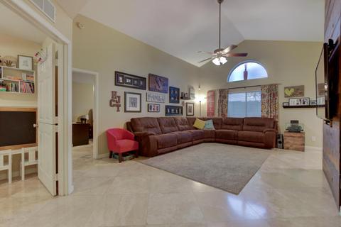 418 E Taro Ln, Phoenix, AZ 85024 photo 3