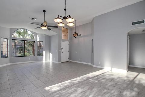 318 E Stonebridge Dr, Gilbert, AZ 85234 photo 4