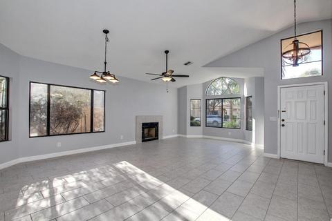 318 E Stonebridge Dr, Gilbert, AZ 85234 photo 3
