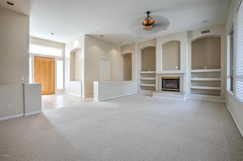 724 W Desert Ave, Gilbert, AZ 85233 photo 4