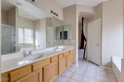 1474 E Sunrise Way, Gilbert, AZ 85296 photo 23