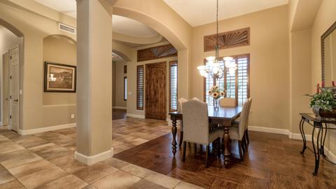 407 E Desert Wind Dr, Phoenix, AZ 85048 photo 9
