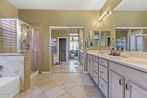 1715 E Washington Ct, Gilbert, AZ 85234 photo 9