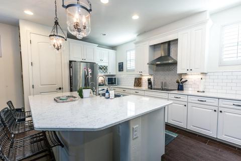 4654 E Beck Ln, Phoenix, AZ 85032 photo 9
