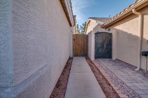 2345 E Robin Ln, Gilbert, AZ 85296 photo 4