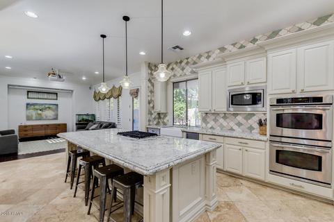 3054 E Comstock Dr, Gilbert, AZ 85296 photo 6