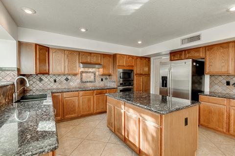1417 E Horseshoe Ave, Gilbert, AZ 85296 photo 11