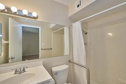 4027 E Nancy Ln, Phoenix, AZ 85042 photo 17