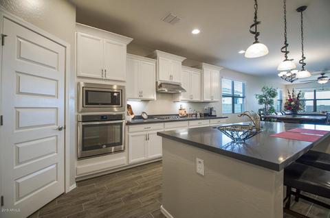 9827 E Theia Dr, Mesa, AZ 85212 photo 7