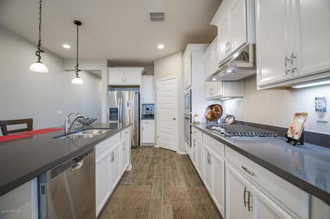 9827 E Theia Dr, Mesa, AZ 85212 photo 5