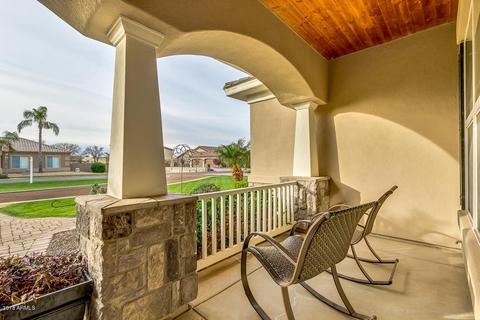4244 E Caroline Ln, Gilbert, AZ 85296 photo 6