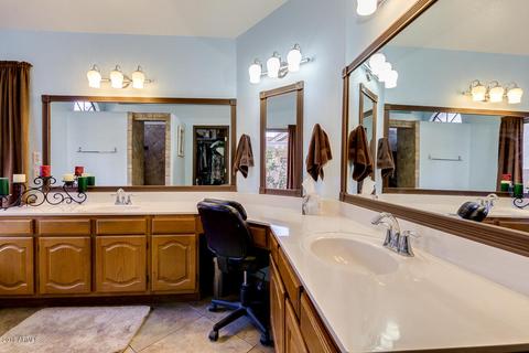 1432 W Iris Dr, Gilbert, AZ 85233 photo 21