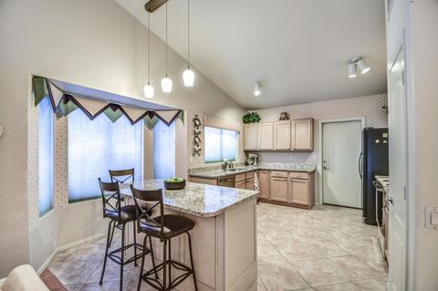 6337 E Palm St, Mesa, AZ 85215 photo 4