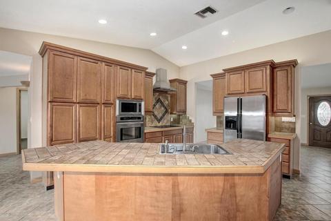5127 E Tunder Dr, Phoenix, AZ 85044 photo 5