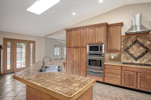 5127 E Tunder Dr, Phoenix, AZ 85044 photo 4