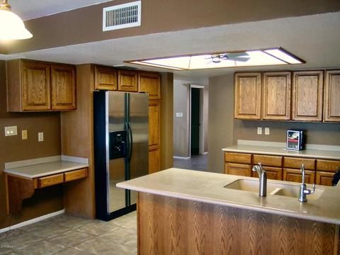 4142 E Becker Ln, Phoenix, AZ 85028 photo 2
